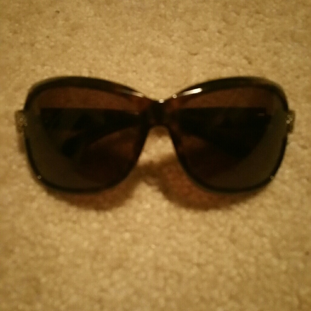 Gucci Sunglasses - Great Condition